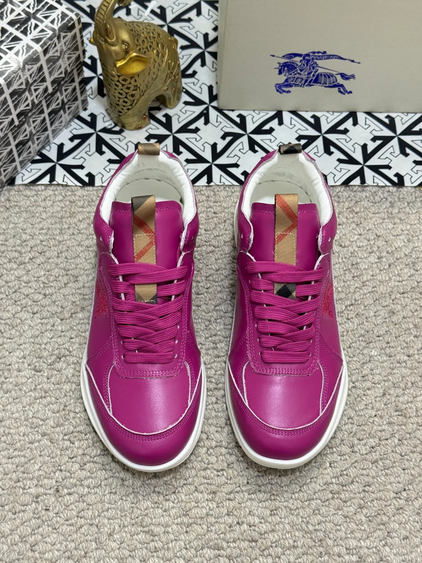 Men's shoes 💰420 [New style] 🐝🐝 [BURBERRY] Burberry - high-end quality original order 🔍🔍🔍 Upper: imported 🔝 calfskin, brand knitted pattern, tongue brand cloth label, lining: sheepskin lining, - outsole: rubber; two-color molded outsole, ultra-high quality control·fine workmanship: highlighted (high-end·luxury·grade) Size :38-44 (45 customized